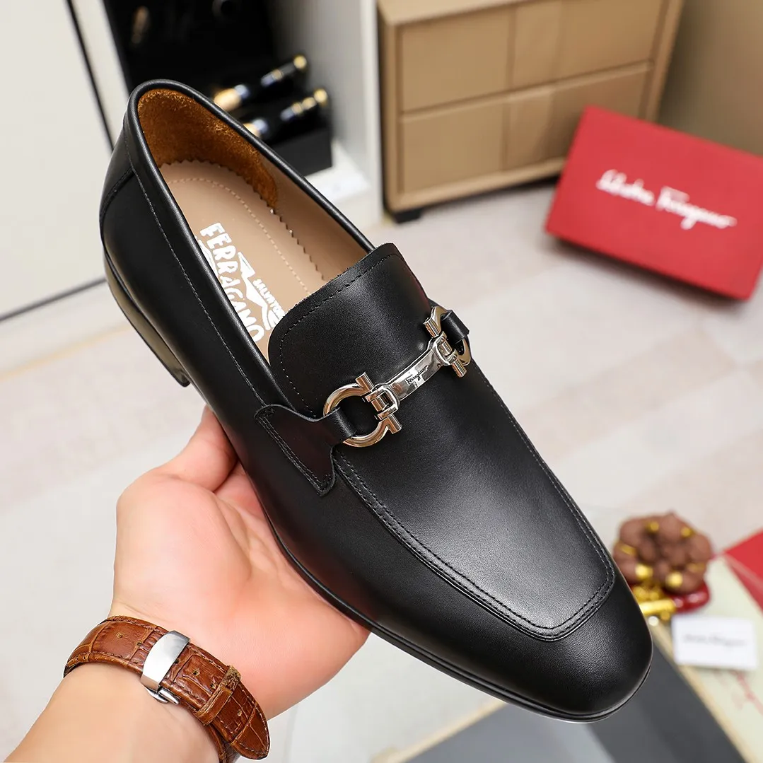 Men's shoes 💰600 🕷🕷🐂【Ferragamo】 Popular fashion casual shoes🇨🇳Official website counter 1:1 production, original mold opening💯Good quality can be seen, imported high-end first-layer pebbled calfskin, water-dyed🐂leather lining🌿very clear texture, high-quality waterproof, non-slip and wear-resistant outsole🎋high quality and low price, truly handmade🍓, 5 colors available! Code number 38-44 (45. To be customized)